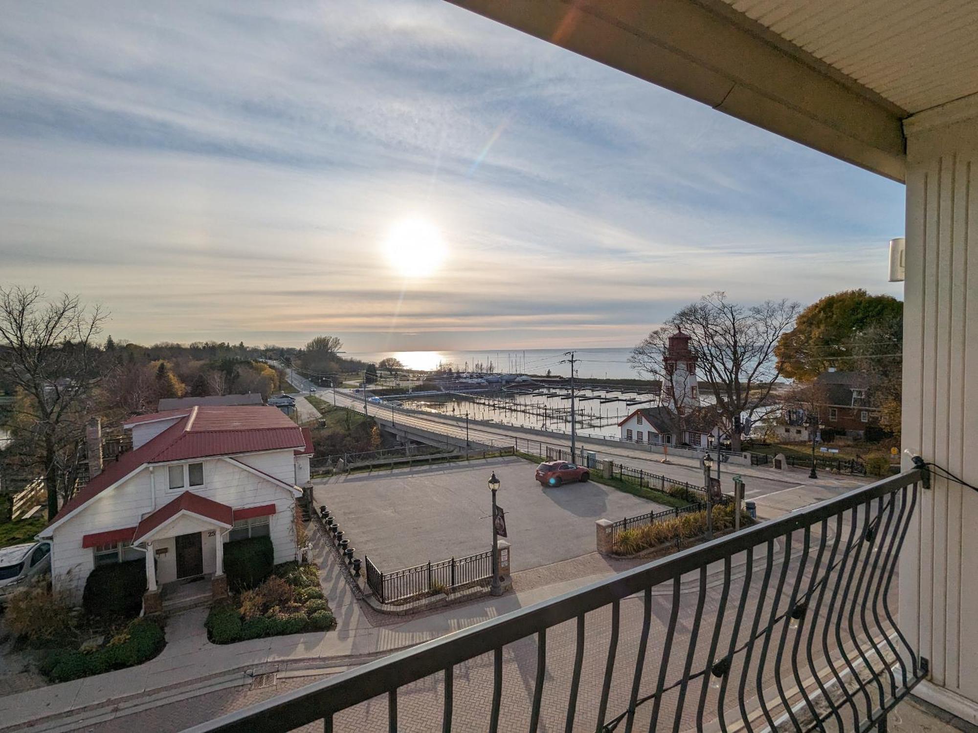 Inn At The Harbour Kincardine Extérieur photo